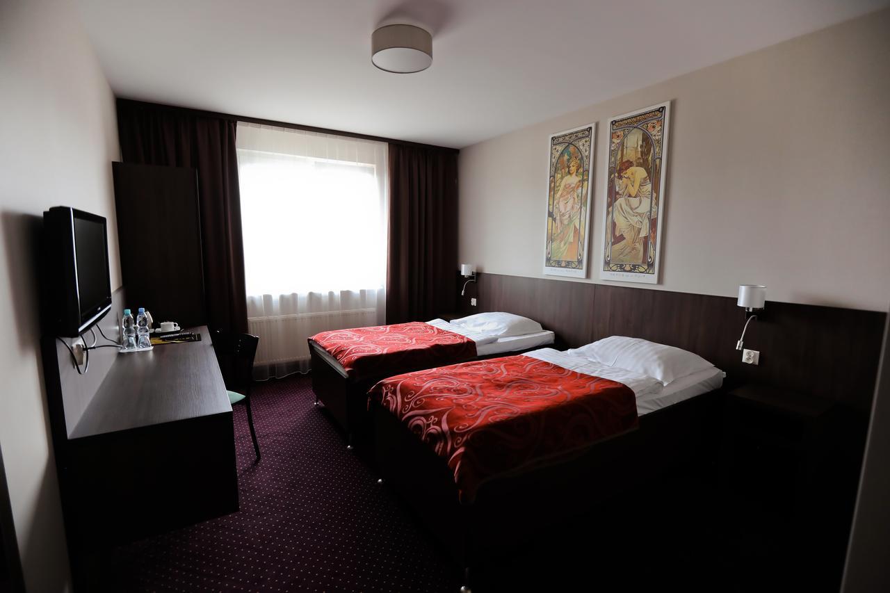 Hotel Pod Lipami Bystra  Esterno foto