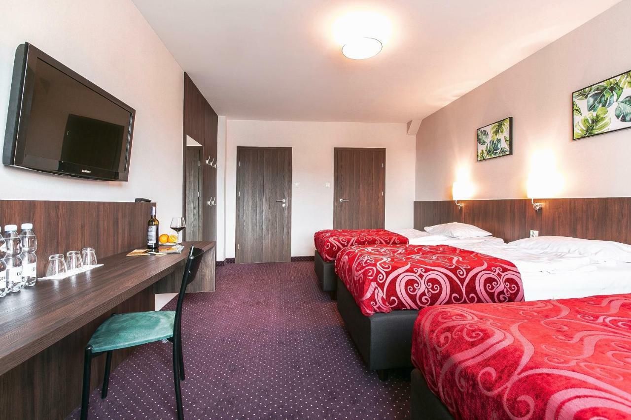 Hotel Pod Lipami Bystra  Esterno foto